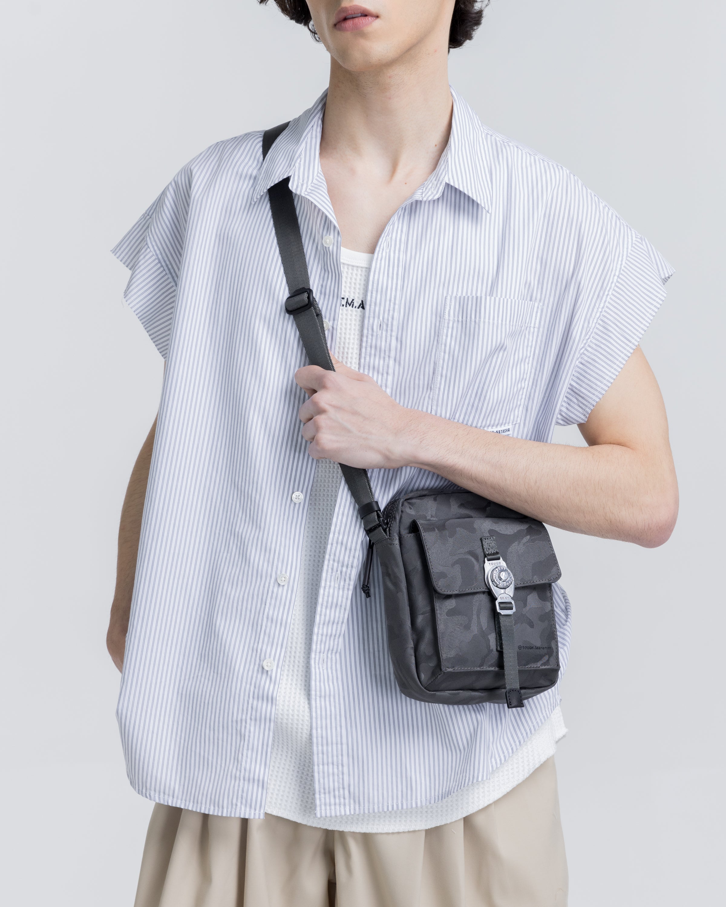 TOUGH JEANSMITH Chisel 斜揹袋