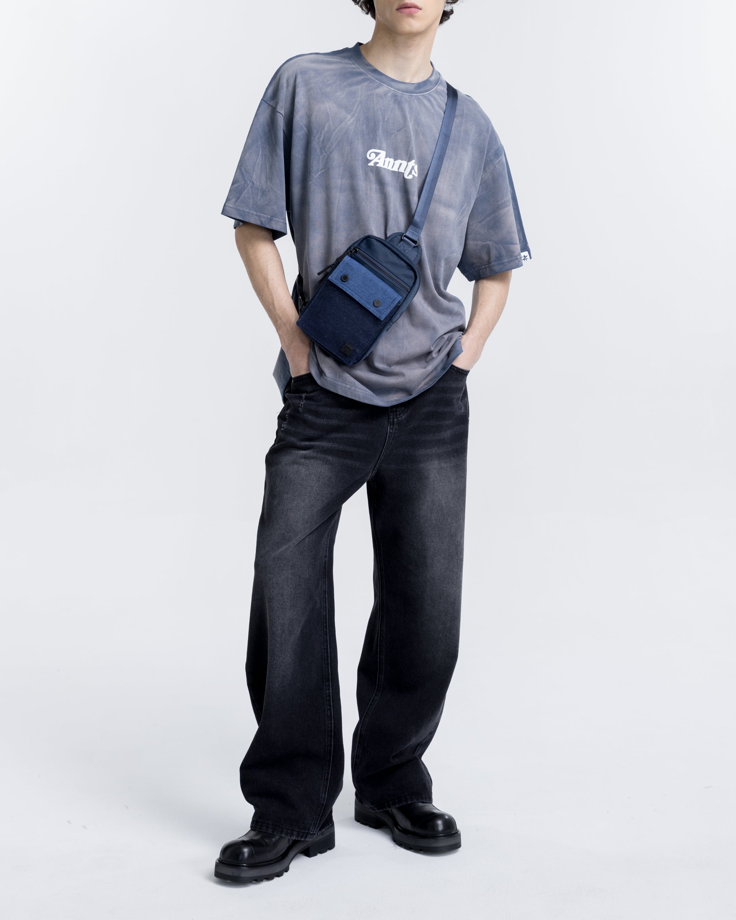 TOUGH JEANSMITH Index Crossbody Bag