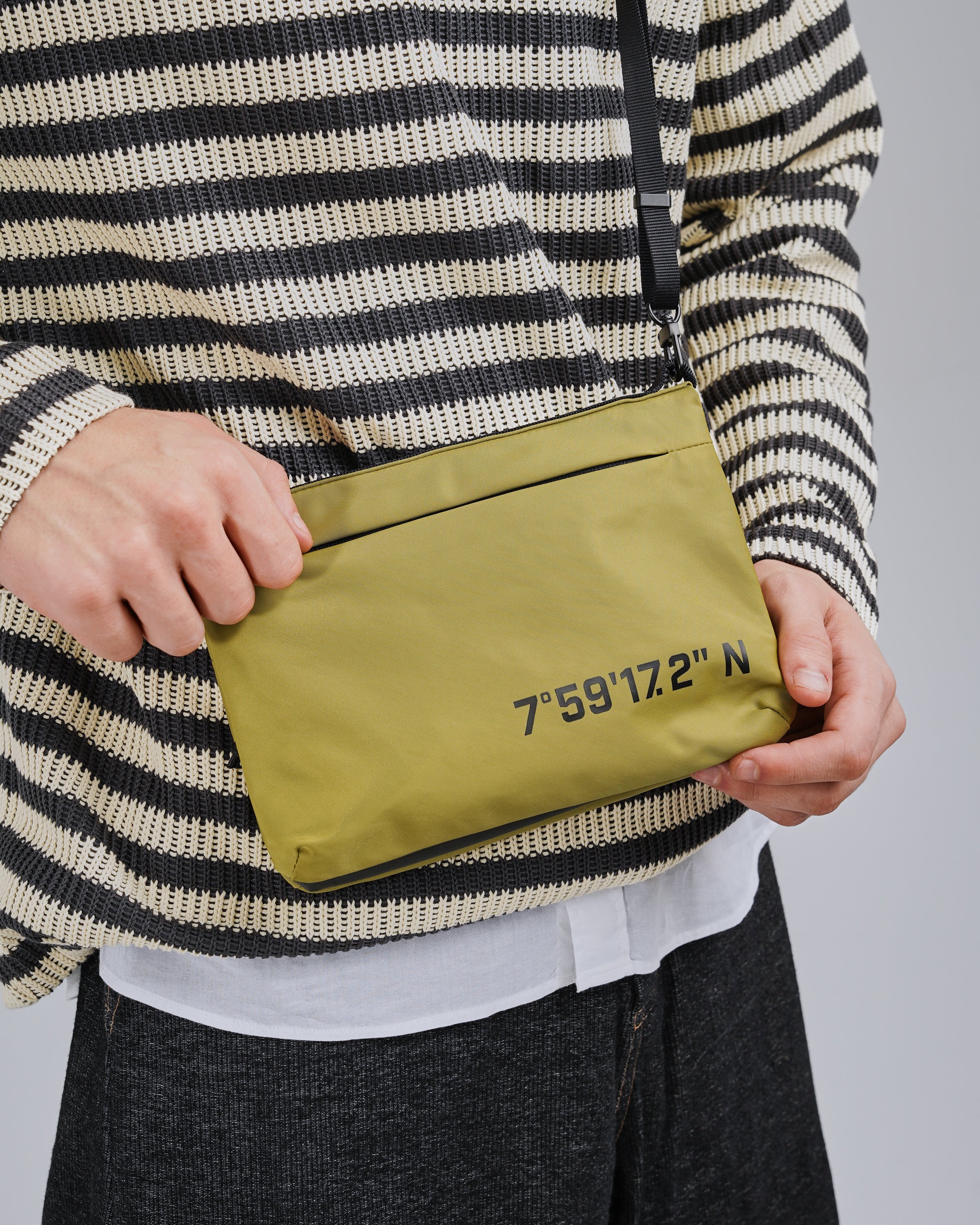 TOUGH JEANSMITH Latitude Crossbody Bag