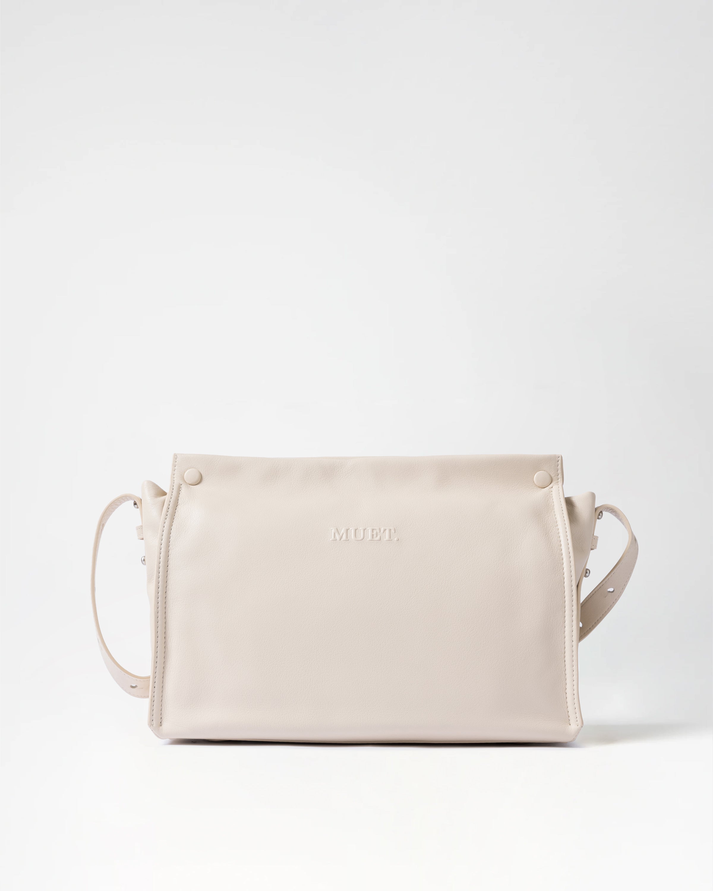 MUET. Sliced shoulder bag