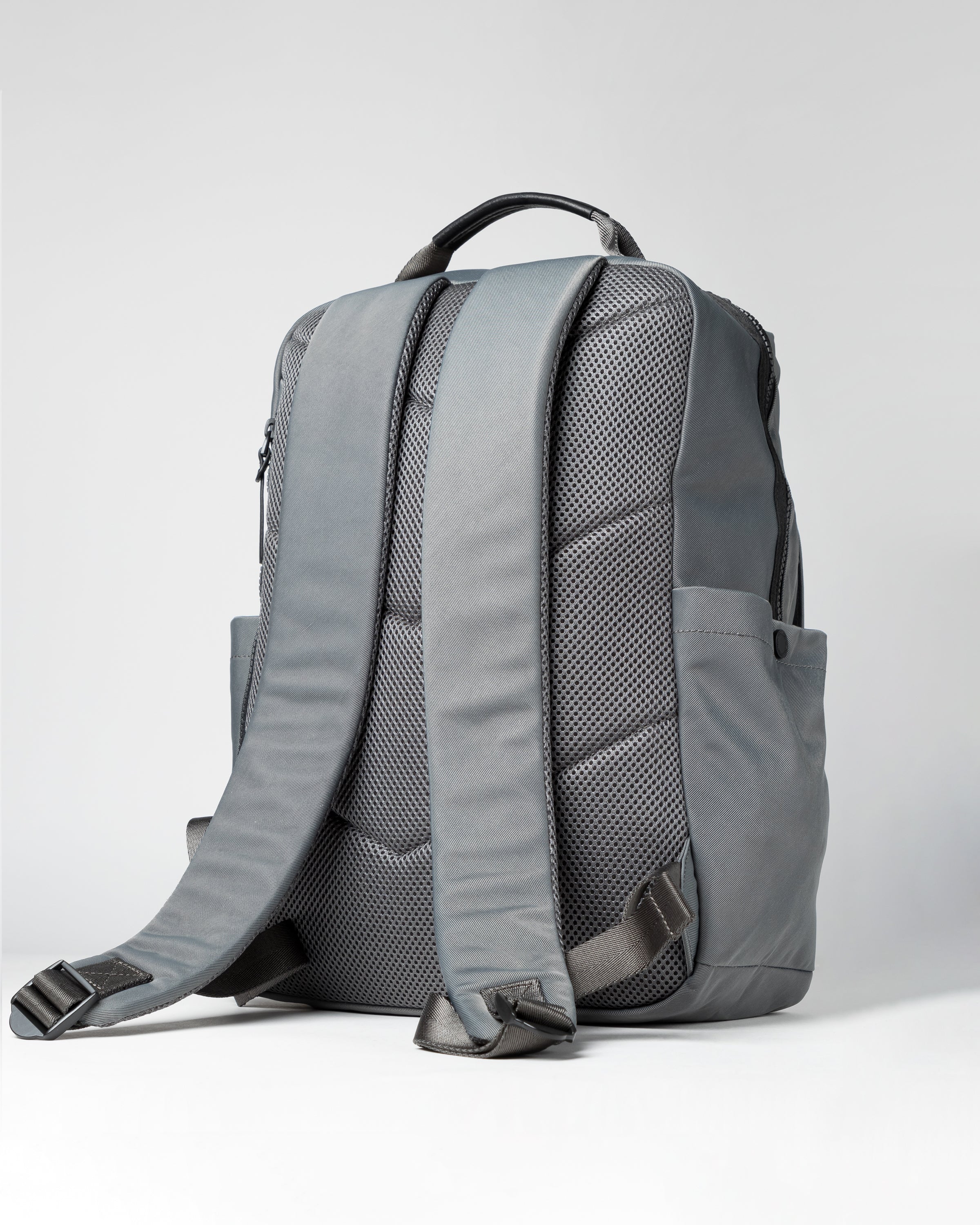 TOUGH JEANSMITH Bond Backpack