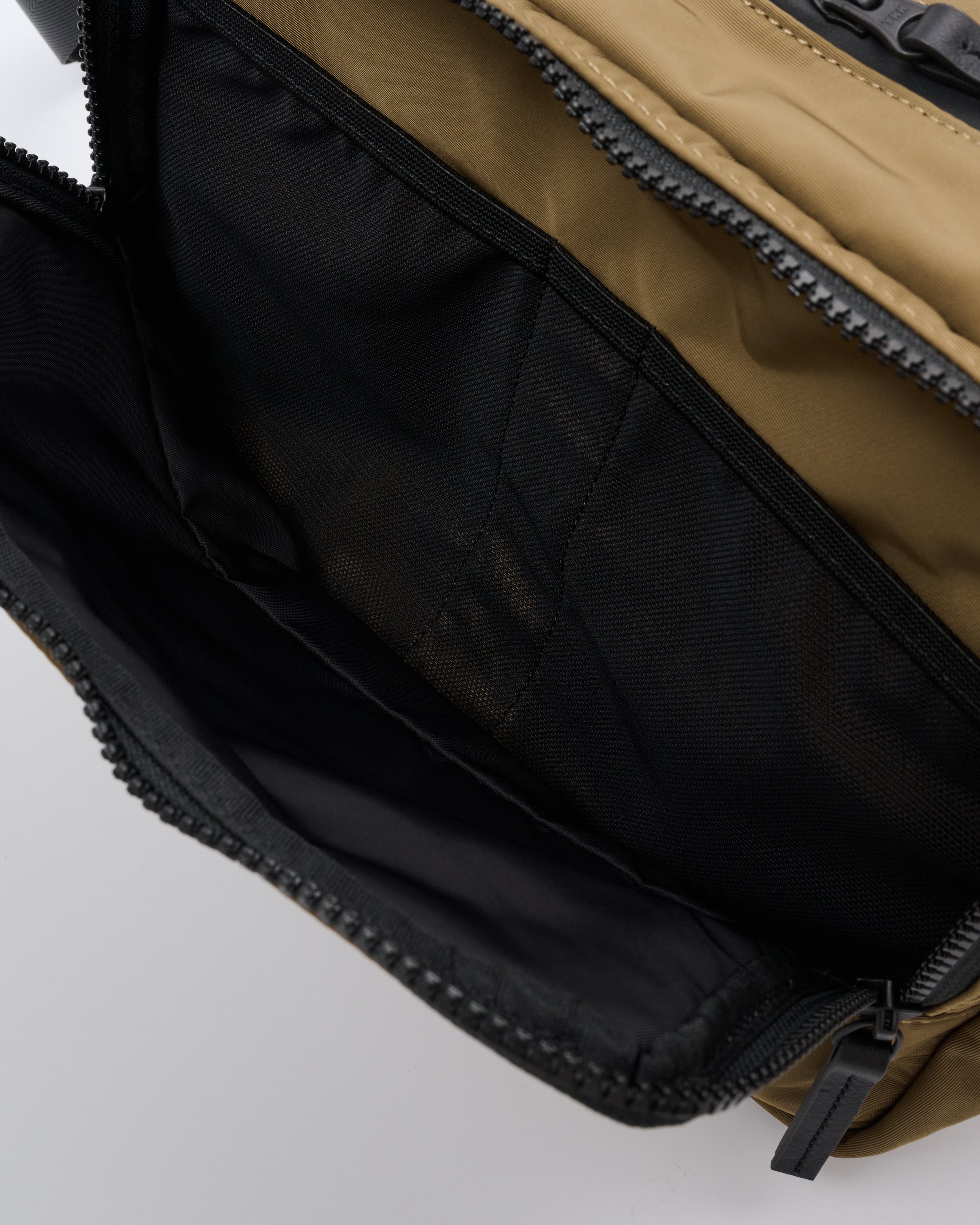 バッグ TOUGH Jeansmitn shoulder bag archive Men's tough shoulder bag Black Vintage Good Quality Body