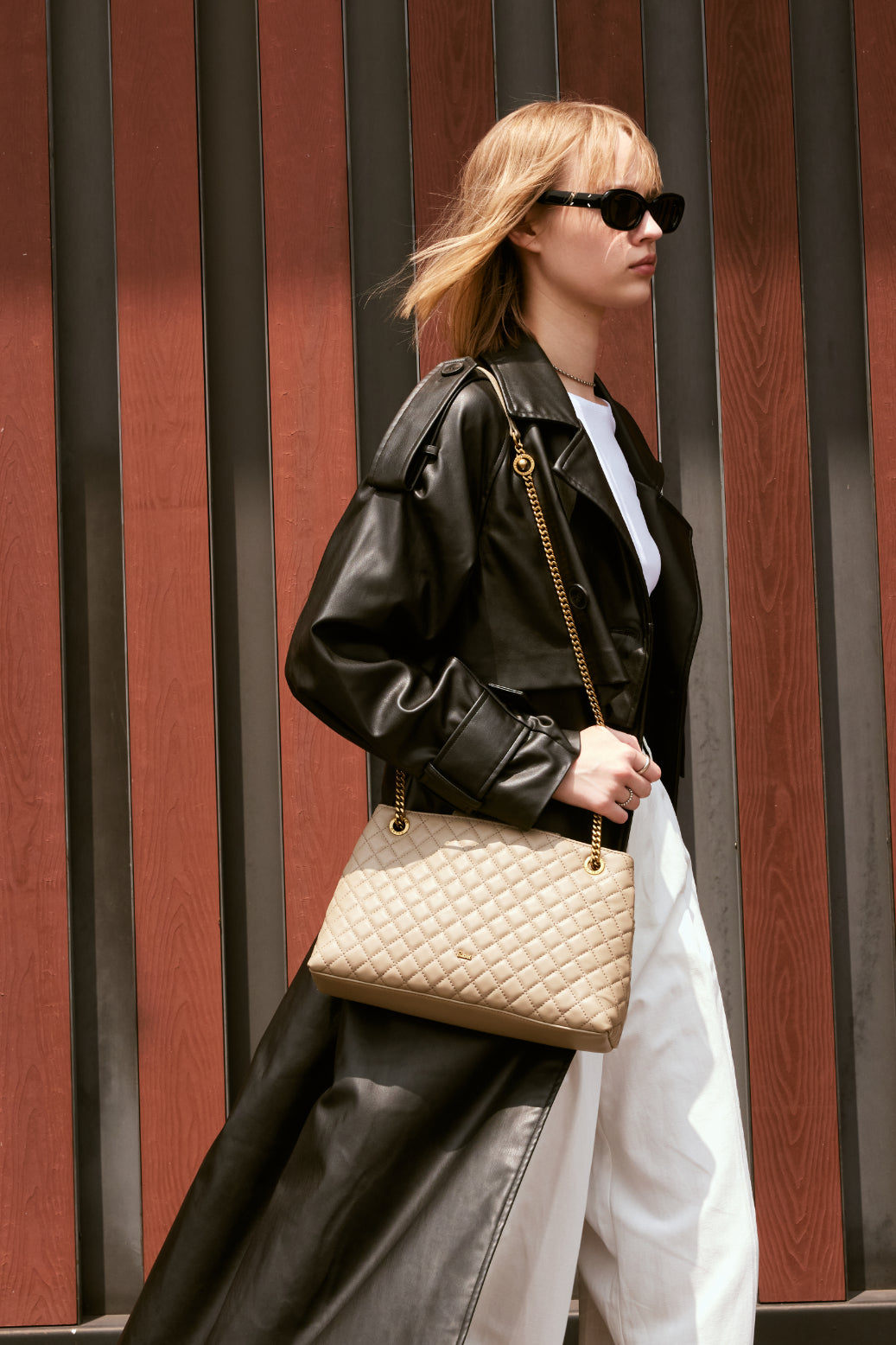 Salad Acute Shoulder Bag