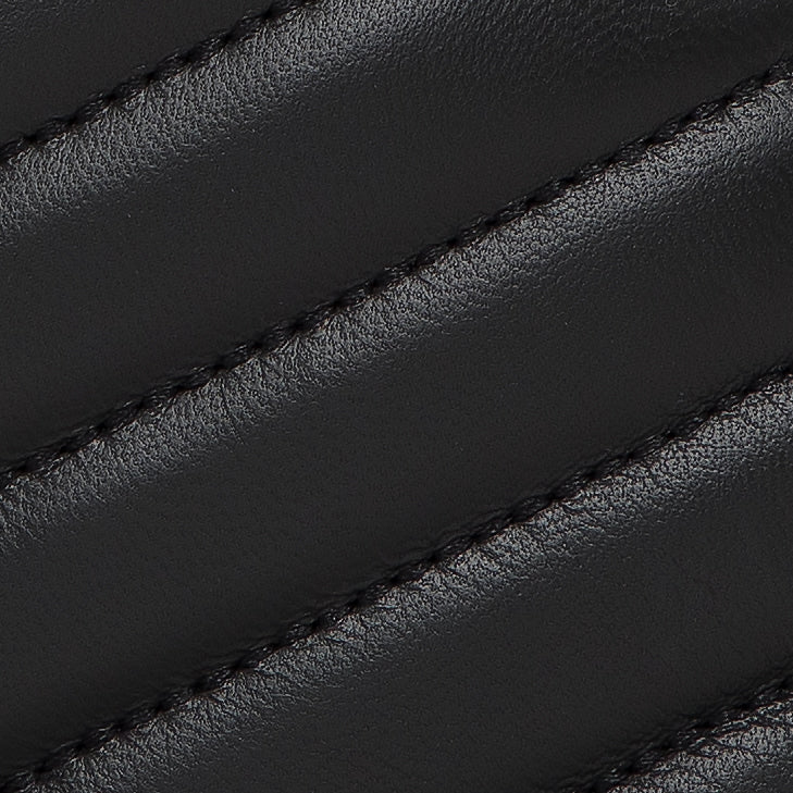 黑色,Black