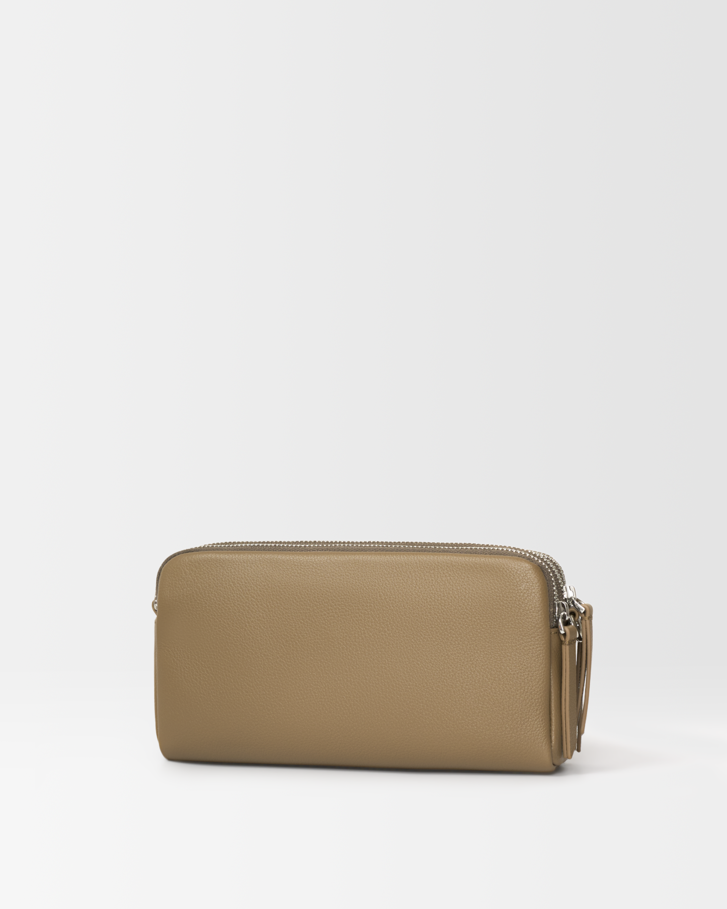 MUET Elegant Chain Wallet