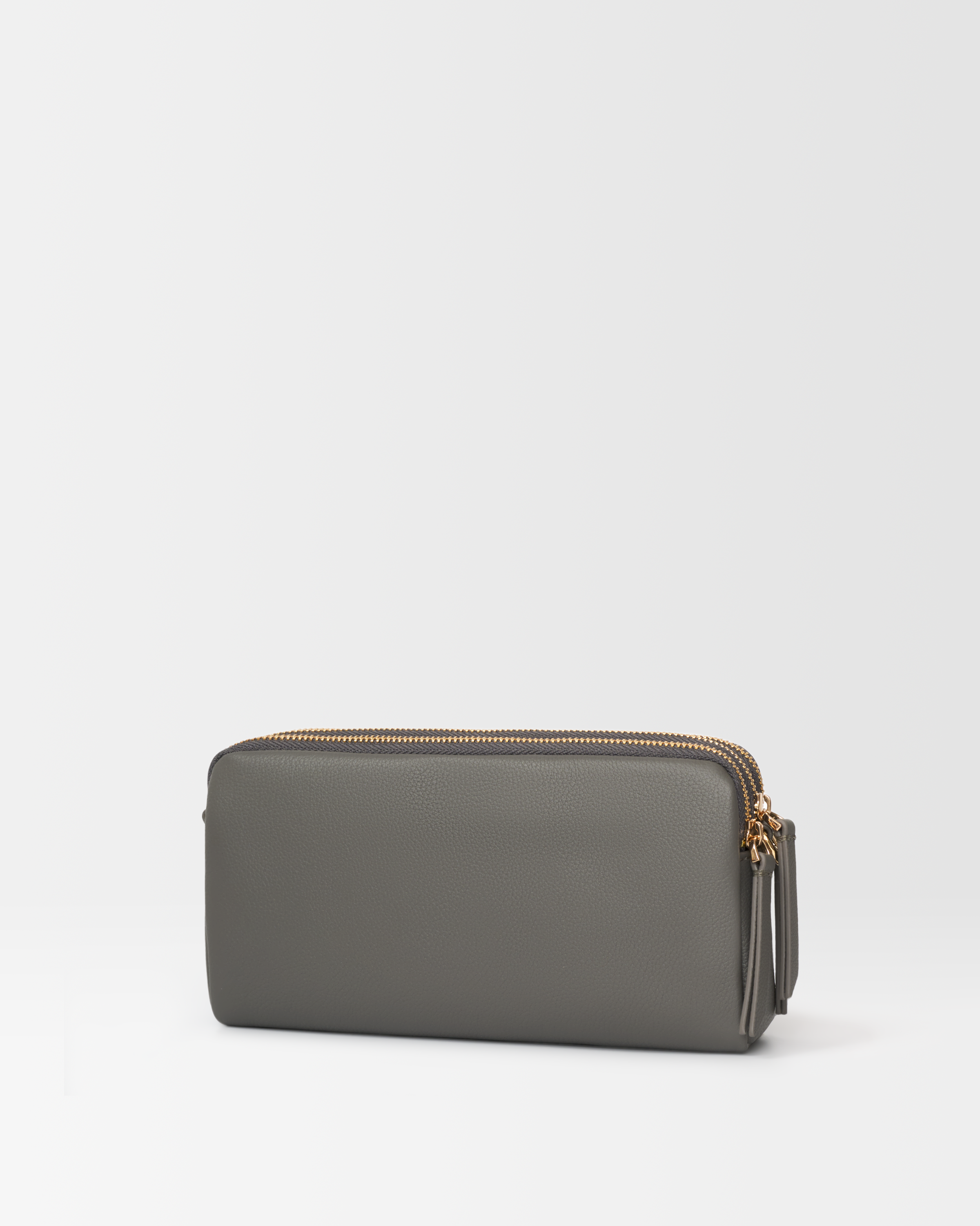 MUET Elegant Chain Wallet