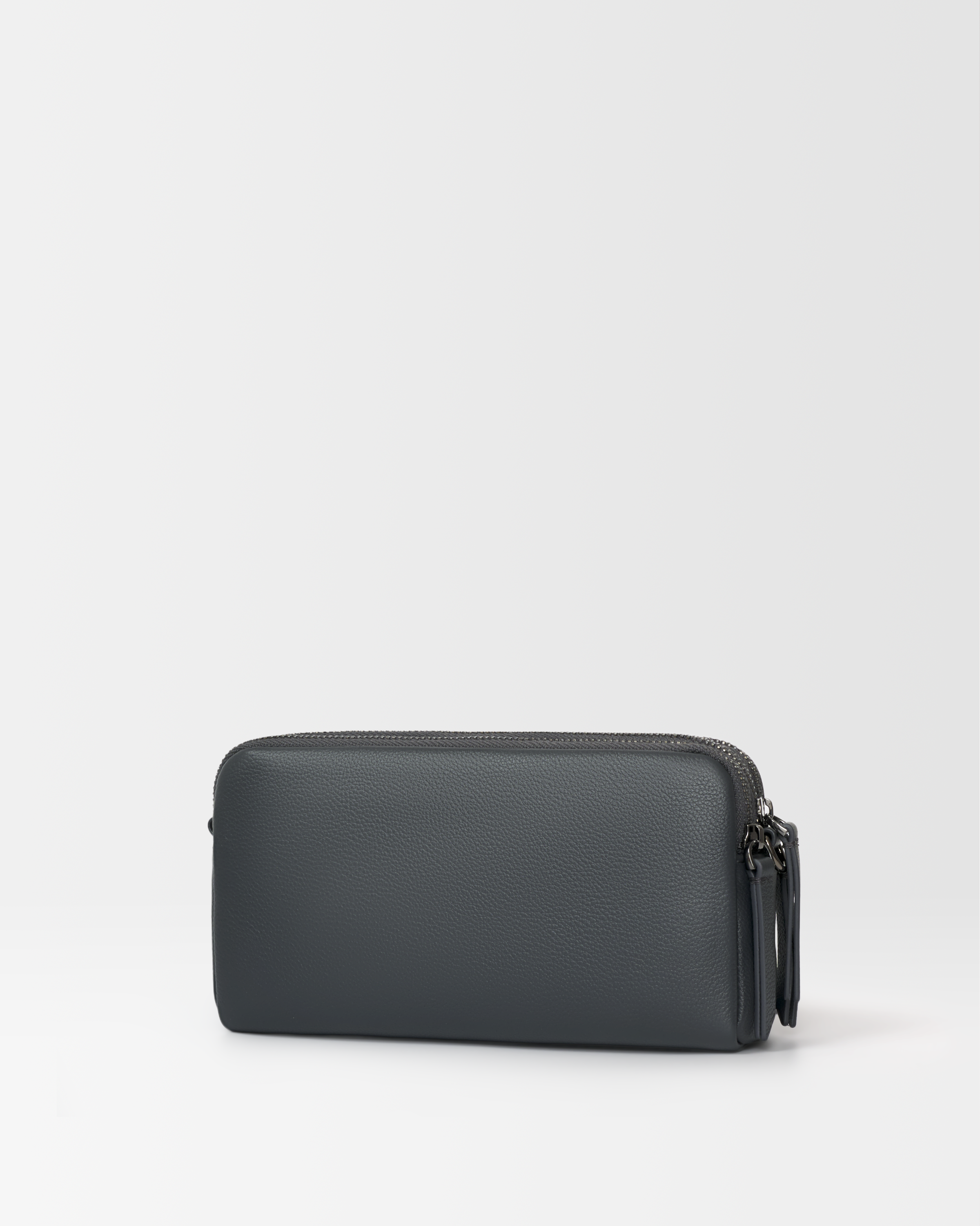 MUET Elegant Chain Wallet