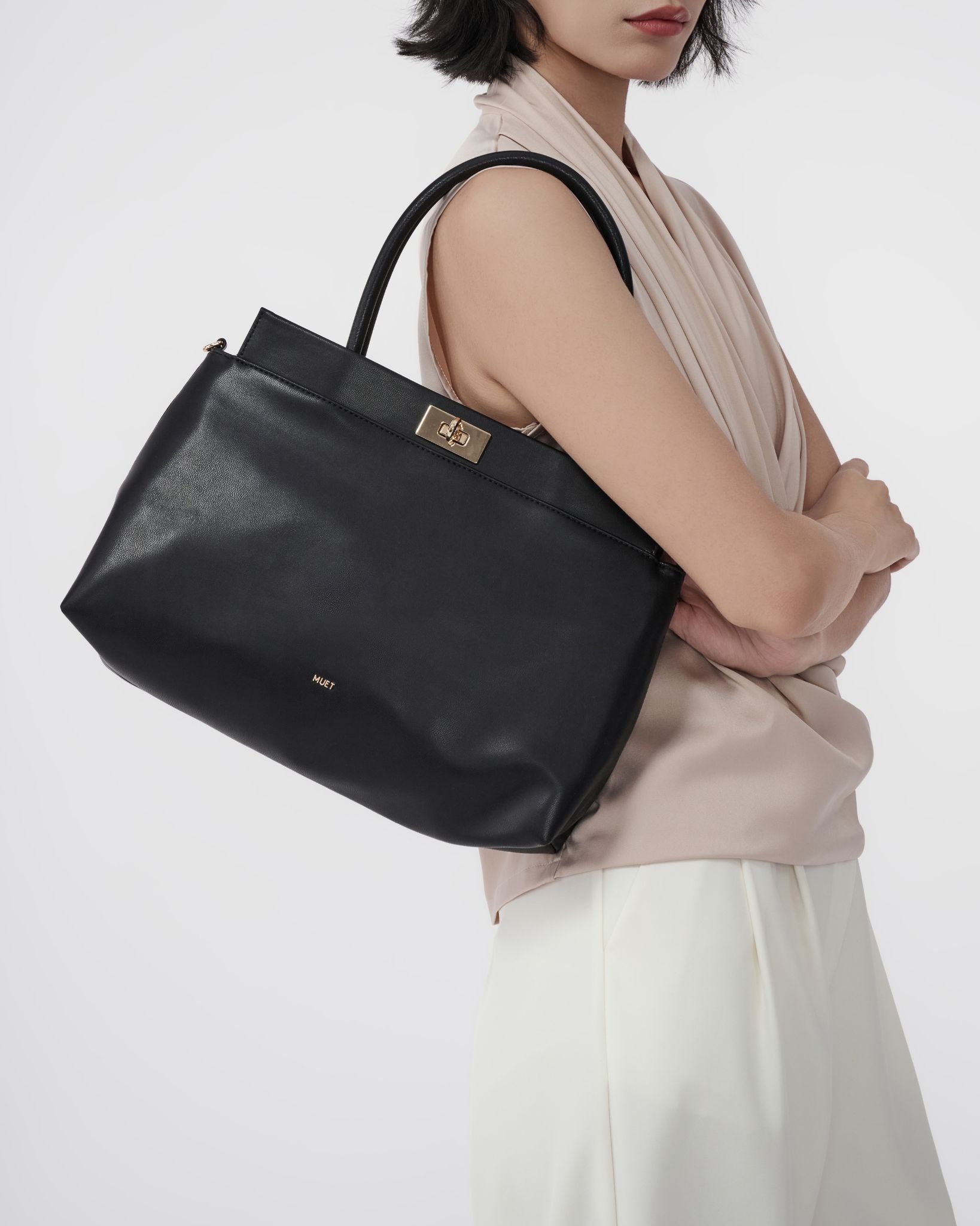 MUET Vogue style shoulder bag