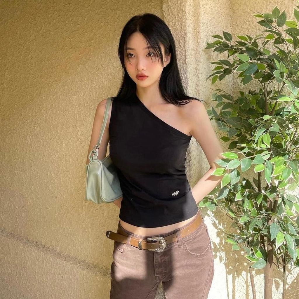 NIEEH Women's Black Unbalance Sleeveless Shirts