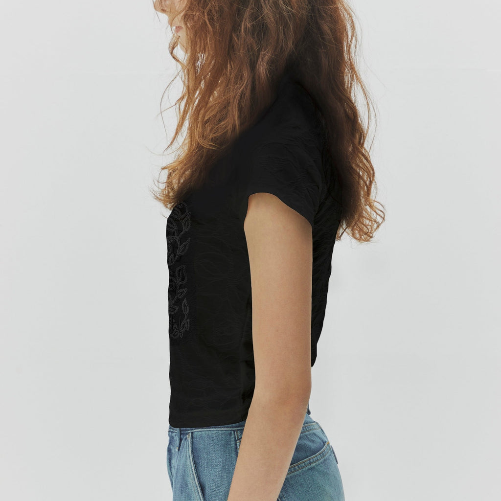 NIEEH Women's Black Leaf T-Shirts