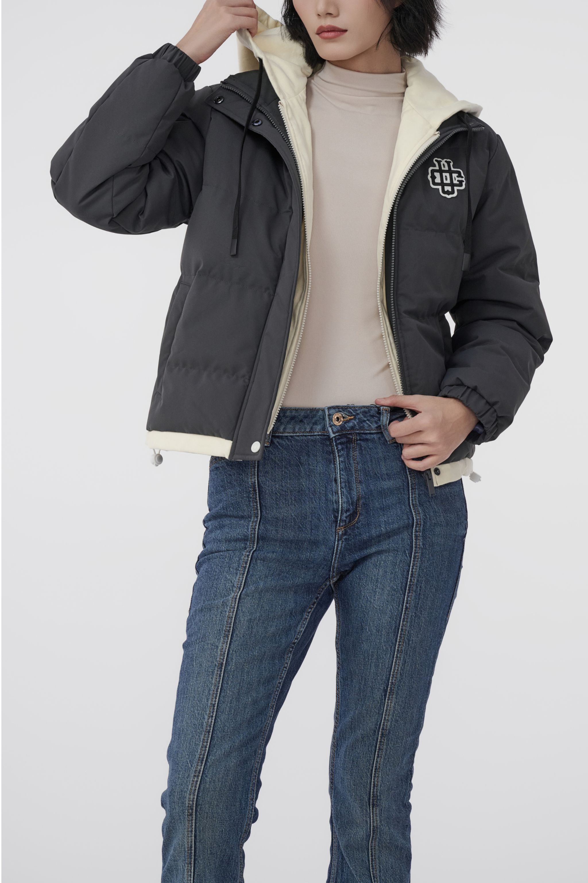 UNIVERSITY OF CARNABY 假兩件有帽棉衣